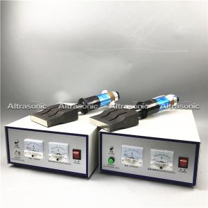 Mesin Kimpalan Ultrasonik Kebolehpercayaan Kualiti Kuasa Tinggi 20kHz 2000W Untuk Membuat Topeng